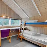 Four-bedroom In Σπίτι διακοπών *