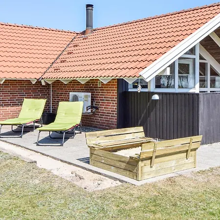 Nice Home In Blavand With Sauna