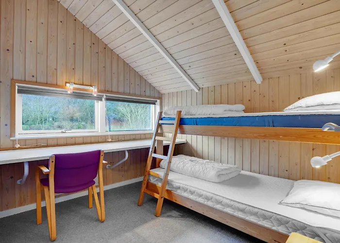 Four-bedroom In Сasa de vacaciones *